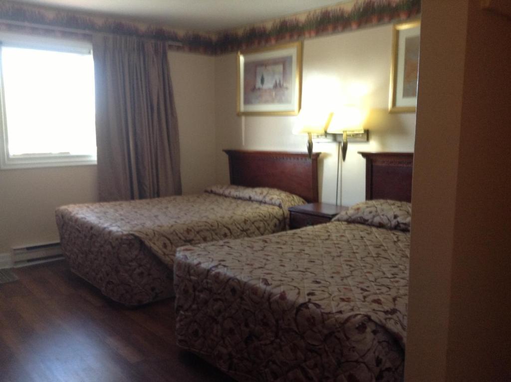 Richard Lake Motel Coniston Room photo