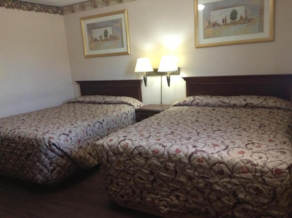 Richard Lake Motel Coniston Room photo